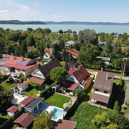 Private With Own Pool And Huge Garden, 150m To Longest Free At Balaton Zamardi