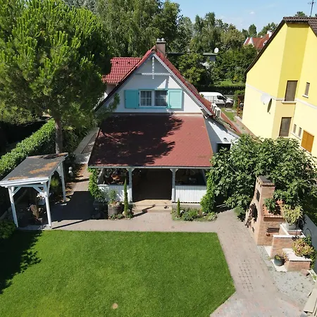 Private With Own Pool And Huge Garden, 150m To Longest Free At Balaton Apartamento Zamárdi
