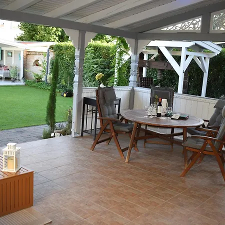 Apartment Private With Own Pool And Huge Garden, 150m To Longest Free At Balaton *