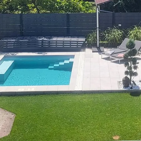 Private With Own Pool And Huge Garden, 150m To Longest Free At Balaton Lejlighed Zamárdi