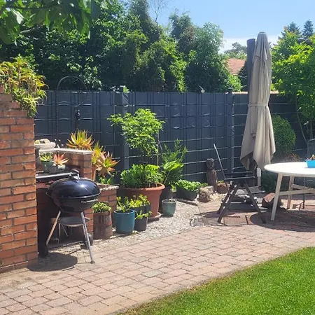 Lejlighed Private With Own Pool And Huge Garden, 150m To Longest Free At Balaton *