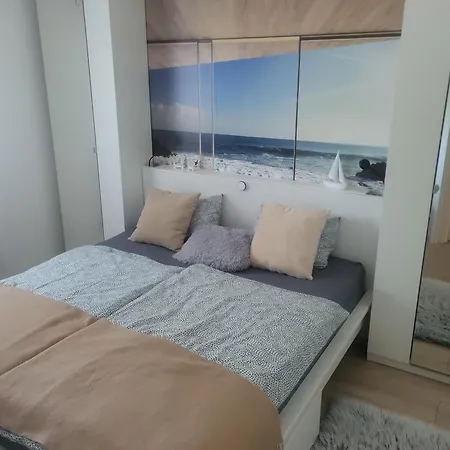 Private With Own Pool And Huge Garden, 150m To Longest Free At Balaton Apartamento *
