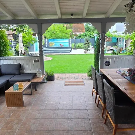 Lejlighed Private With Own Pool And Huge Garden, 150m To Longest Free At Balaton Zamárdi
